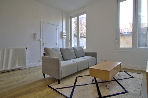 AGEN HYPER CENTRE- Appartement T2 bis lumineux et calme de 49 m² entièrement rénové quartier Carnot