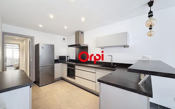 Appartement à vendre    3 pièces • 76,06 m2 Oullins