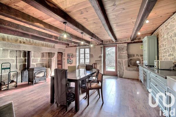 Maison rustique 7 pièces de 250 m² à Mérinchal (23420)