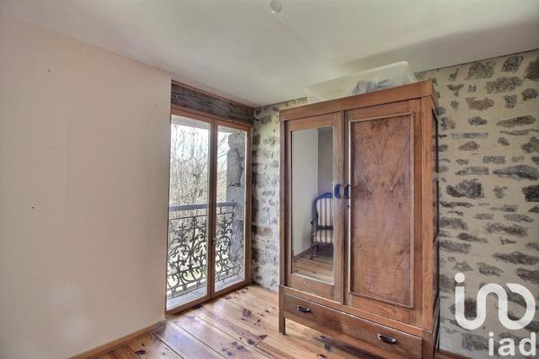 Maison rustique 7 pièces de 250 m² à Mérinchal (23420)