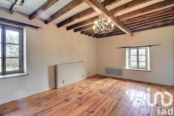 Maison rustique 7 pièces de 250 m² à Mérinchal (23420)