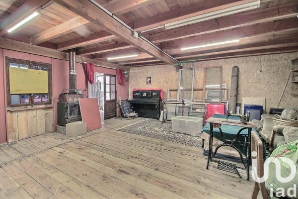 Maison rustique 7 pièces de 250 m² à Mérinchal (23420)