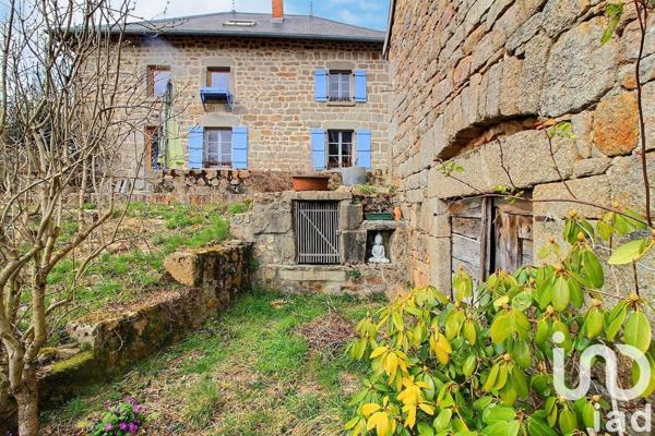 Maison rustique 7 pièces de 250 m² à Mérinchal (23420)