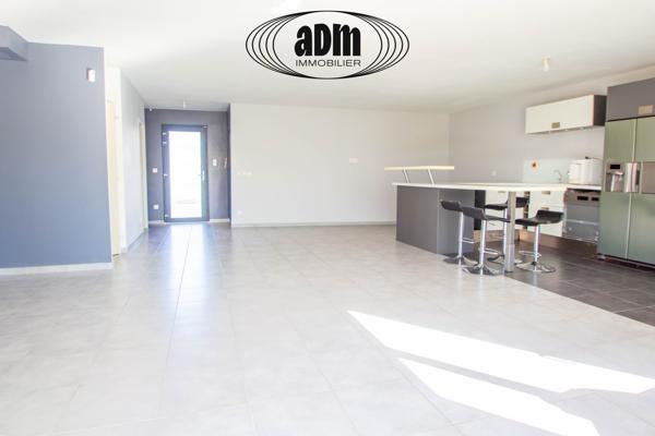 Maison
                                                                                                                                                                                                                                                                                                                        5 pièce(s)                                                                                                                                                                                                          3 chambre(s)                                                                                                                                                                                                          142  m²