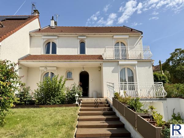 Belle maison indépendante de 186 m2 repartie sur 2 nivaux à Bagneux