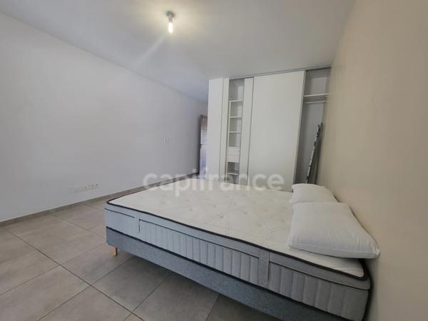 À louer – Studio meublé avec jardinet à la résidence Cœur d’Ébène – Rémire-Montjoly