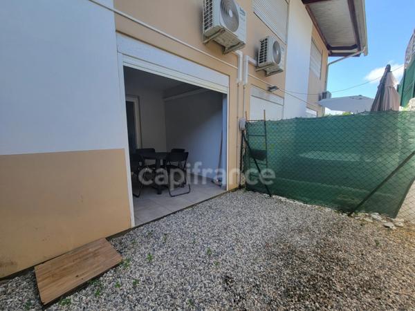 À louer – Studio meublé avec jardinet à la résidence Cœur d’Ébène – Rémire-Montjoly