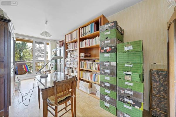 Appartement à vendre à Beauchamp dans le Val-d'Oise (95250), ref : 3 P BEAUCHAMP + BALCON+ PARK   
Chaussé Jule César