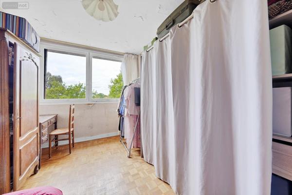 Appartement à vendre à Beauchamp dans le Val-d'Oise (95250), ref : 3 P BEAUCHAMP + BALCON+ PARK   
Chaussé Jule César