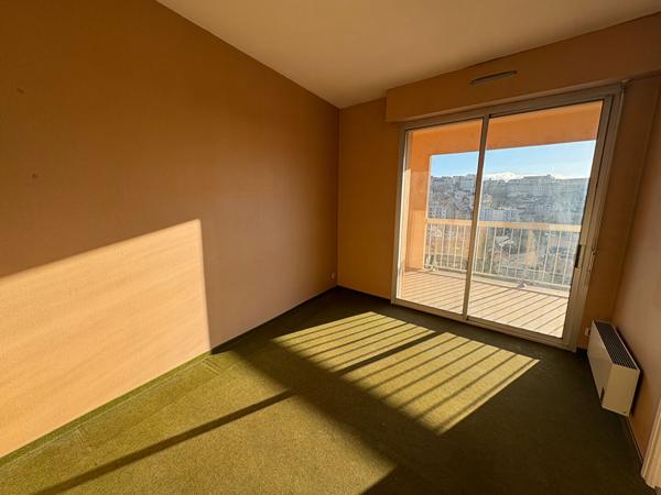 Appartement  4 pièce(s) 85.59 m2