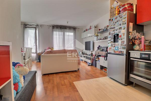 Appartement Stains 3 pièce(s) 55 m2