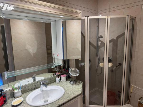 APPARTEMENT + GARAGE + CAVE