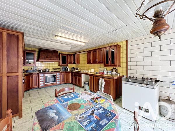 Maison à vendre 4 pièces 143 m² Le Tampon