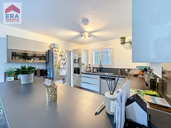 Maison 6 pièces à vendre à Bouc Bel Air - Secteur Vergers Amandiers - La Mounine