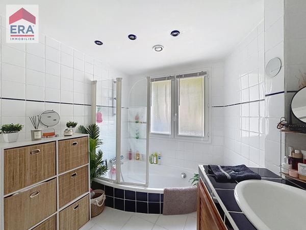 Maison 6 pièces à vendre à Bouc Bel Air - Secteur Vergers Amandiers - La Mounine