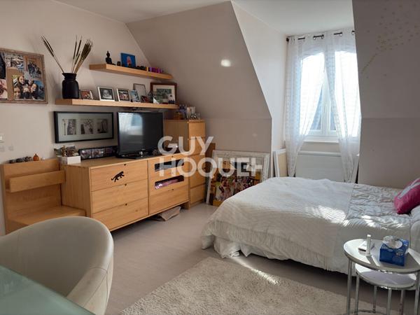 CHARMANTE MAISON DE 5 PIECES (109.78 m²) À SOISY-SUR-SEINE