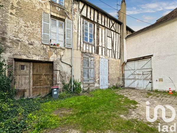 Immeuble à vendre 497 m² Sens