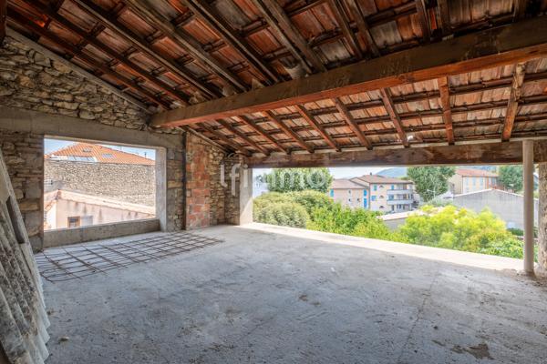 Maison de village 4 pièces .