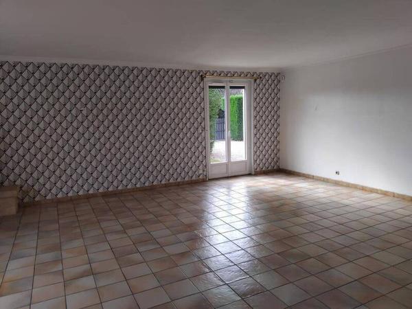 Maison 4 pièces                                        - 42340 Veauche Réf : 12736