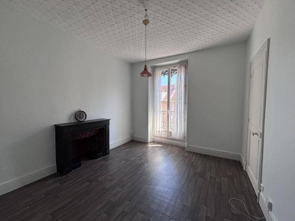 Appartement 2 pièces                                        - 38000 Grenoble Réf : 4384