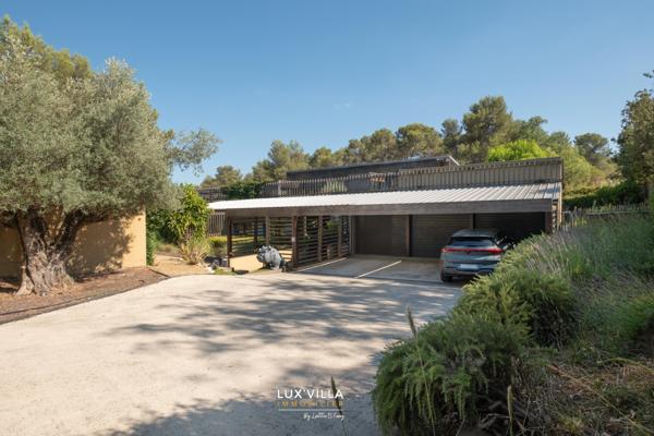 Saint-Gély-du-Fesc (34980) Villa d’architecte d’exception – Domaine privé