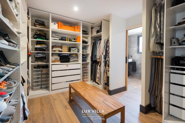 Saint-Gély-du-Fesc (34980) Villa d’architecte d’exception – Domaine privé