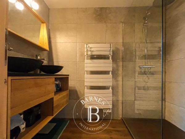 Évian-les-Bains, Maison 6 Chambres -  228 m² à vendre