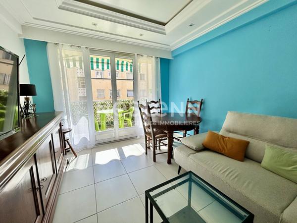 À vendre en exclusivité ! Charmant appartement 2 pièces de 50 m², lumineux et en excellent état , avec terrasse exposée plein sud.