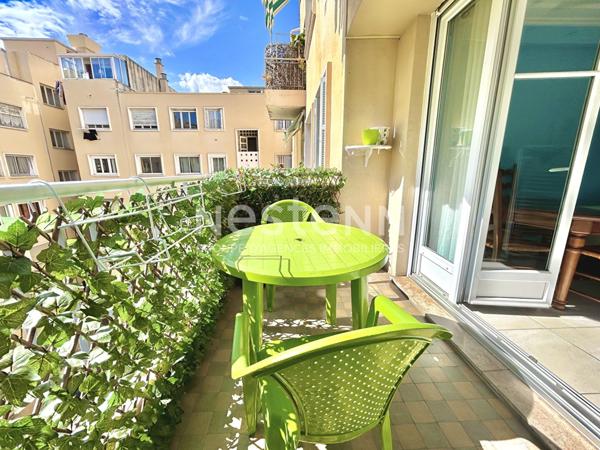 À vendre en exclusivité ! Charmant appartement 2 pièces de 50 m², lumineux et en excellent état , avec terrasse exposée plein sud.