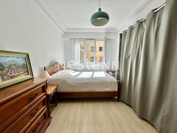 À vendre en exclusivité ! Charmant appartement 2 pièces de 50 m², lumineux et en excellent état , avec terrasse exposée plein sud.