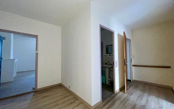 Maison à louer    3 pièces •  Saint-Bauzille-de-Putois