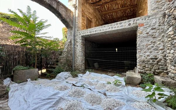 Maison à louer    3 pièces •  Saint-Bauzille-de-Putois