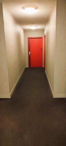 Toulouse: Grand Appartement T3 récent avec avec balcon et parking