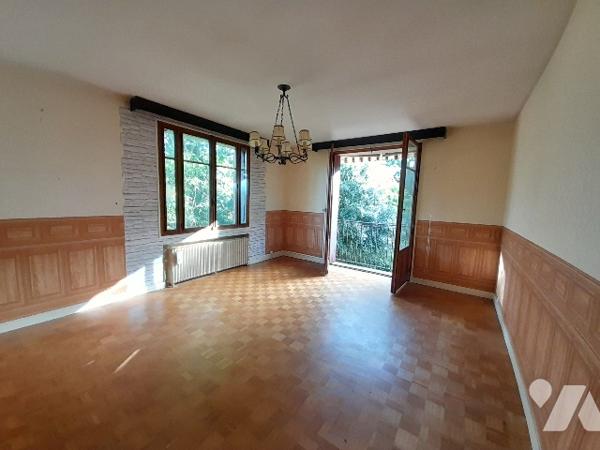 POITIERS, quartier des Prés Mignons, maison T5 à rénover