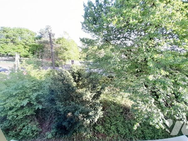 POITIERS, quartier des Prés Mignons, maison T5 à rénover