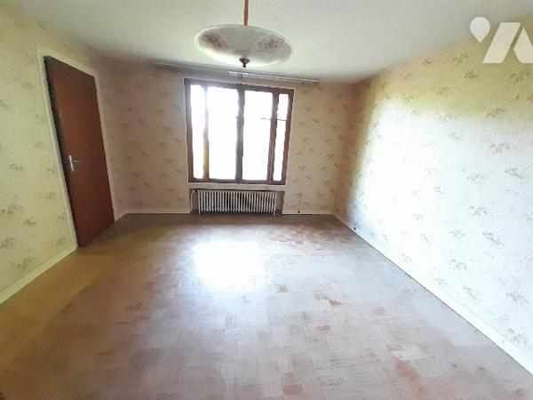 POITIERS, quartier des Prés Mignons, maison T5 à rénover