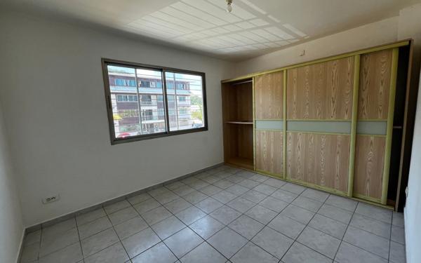 Appartement à vendre    2 pièces •  Remire-Montjoly