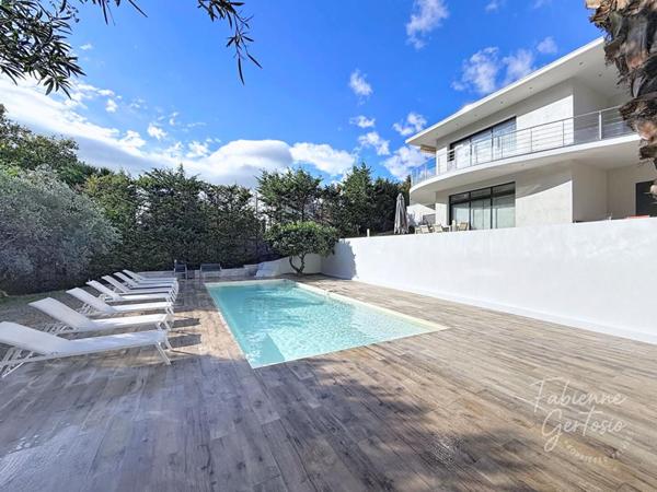 La Valette-du-Var ! Maison contemporaine de 240 m2 sur 2194 m2 de terrain