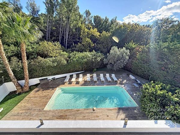 La Valette-du-Var ! Maison contemporaine de 240 m2 sur 2194 m2 de terrain