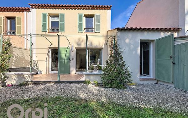 Maison à vendre    5 pièces •  Roquebrune-sur-Argens