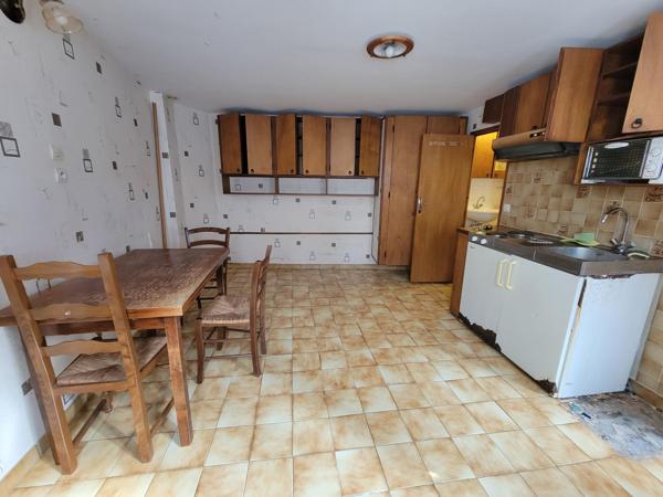 Studio de 16,50m² situé au 4ème étage sur cour situé rue au Maire