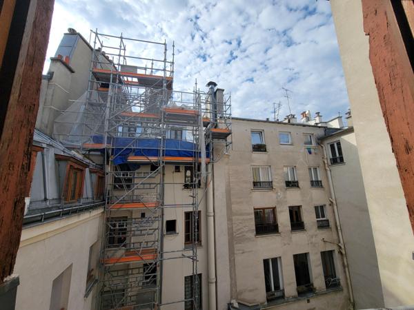 Studio de 16,50m² situé au 4ème étage sur cour situé rue au Maire
