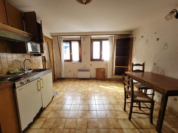 Studio de 16,50m² situé au 4ème étage sur cour situé rue au Maire
