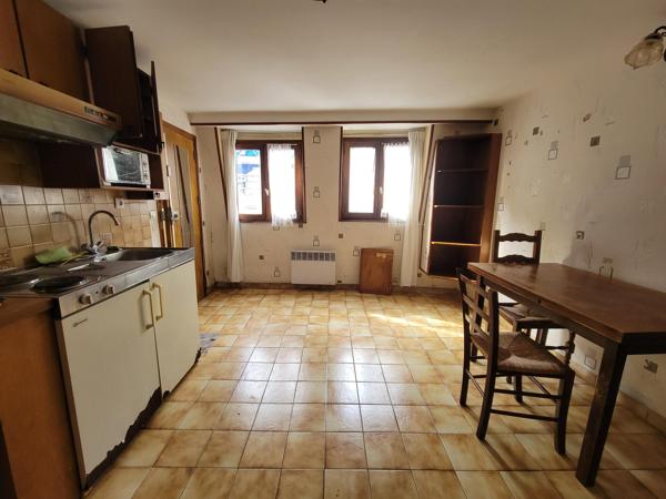 Studio de 16,50m² situé au 4ème étage sur cour situé rue au Maire