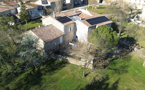 Maison à vendre    5 pièces •  Lablachère