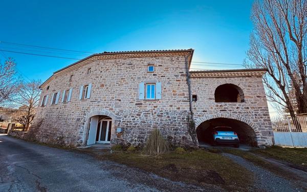 Maison à vendre    5 pièces •  Lablachère