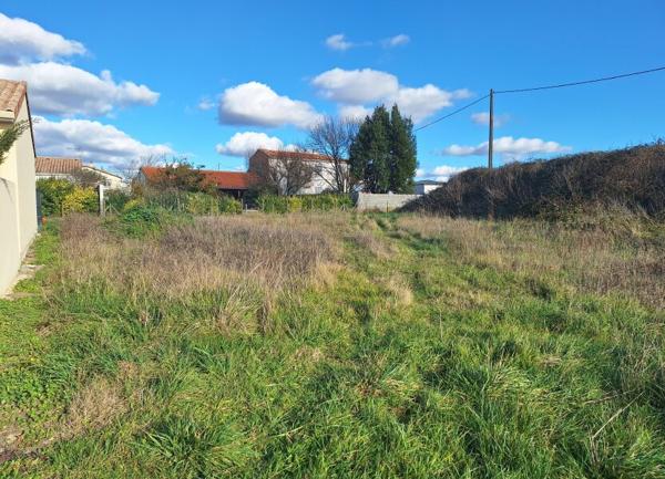 Terrain à vendre    Médis