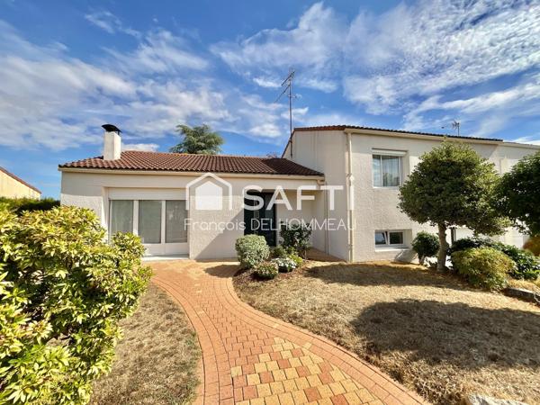Maison familiale de 95 m², 3 chambres et un bureau sur un terrain de 950 m²