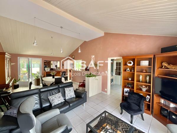 Maison familiale de 95 m², 3 chambres et un bureau sur un terrain de 950 m²