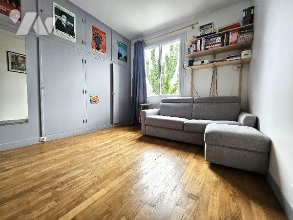 RENNES - ST HELIER À deux pas de toutes les commodités, découvrez ce bel appartement T4 DE 95m².